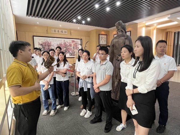 广瑞网 双轮驱动促发展！坑梓街道生物医药党委开展特色研学实践